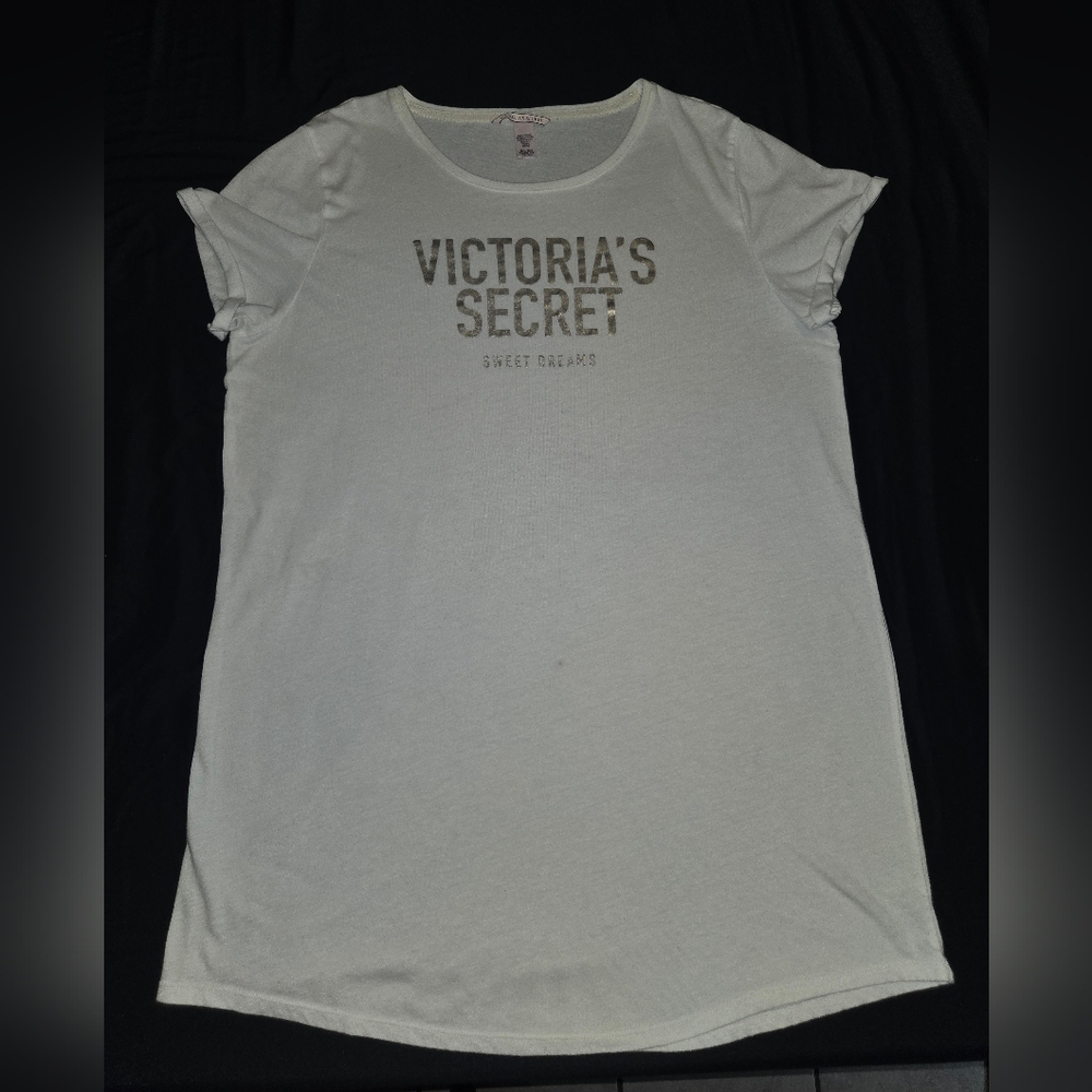 Victoria's Secret White Short Sleeve  Sleep Shirt/ 🎈5 For $30